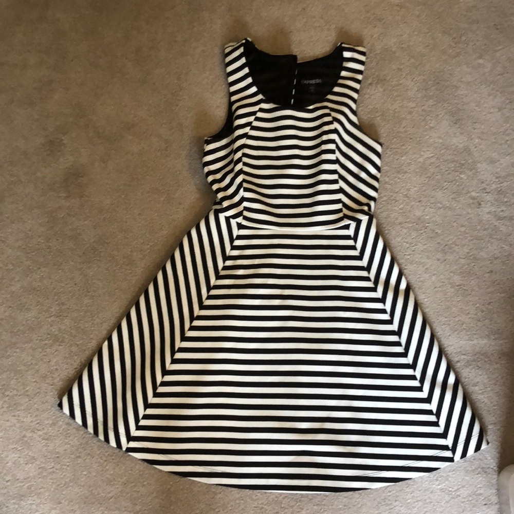 Express Sleeveless striped black and white dress